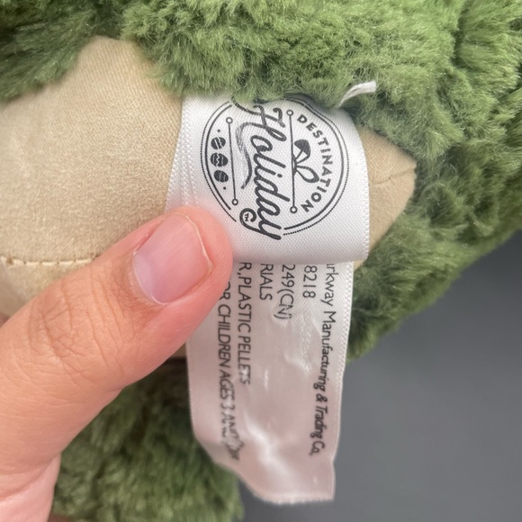 Destination Holiday 14 inch green Stegosaurus Dinosaur plush Toy - Picture 4 of 7